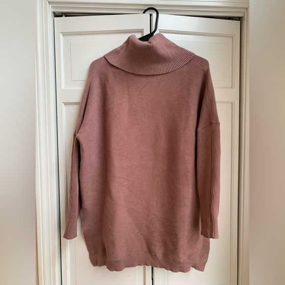 Sweaters - Turtle Neck Sweater